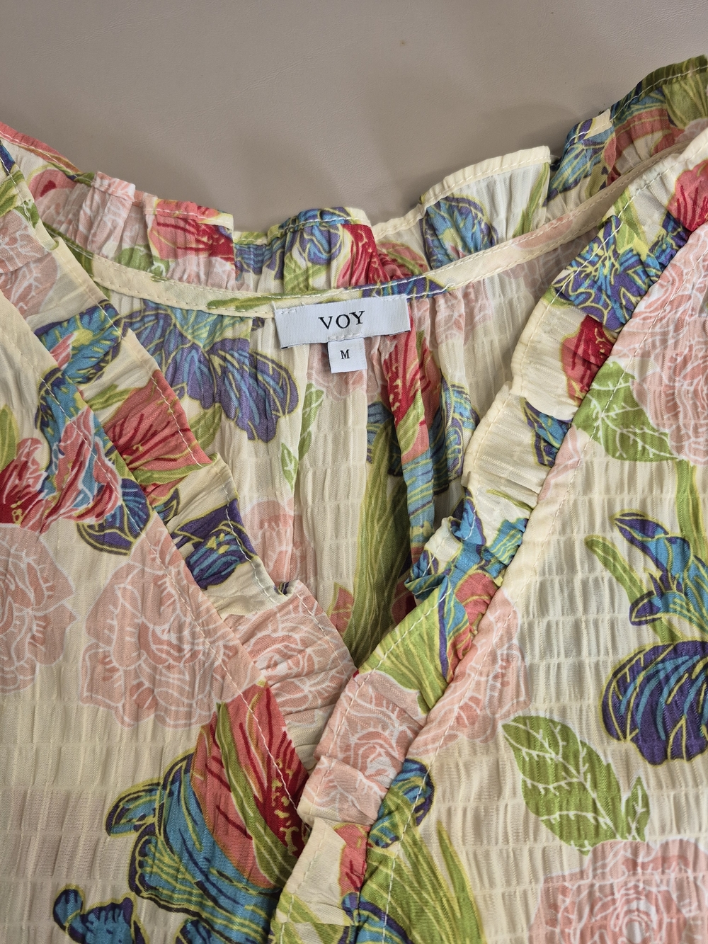 VOY Floral Ruffle Sleeve Blouse Medium Boho Lightweight Textured Top - Picture 4 of 9